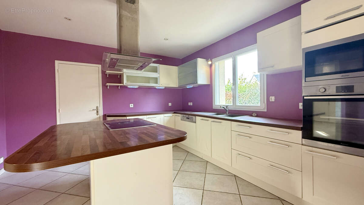 Maison à SAINT-CYR-SUR-LOIRE