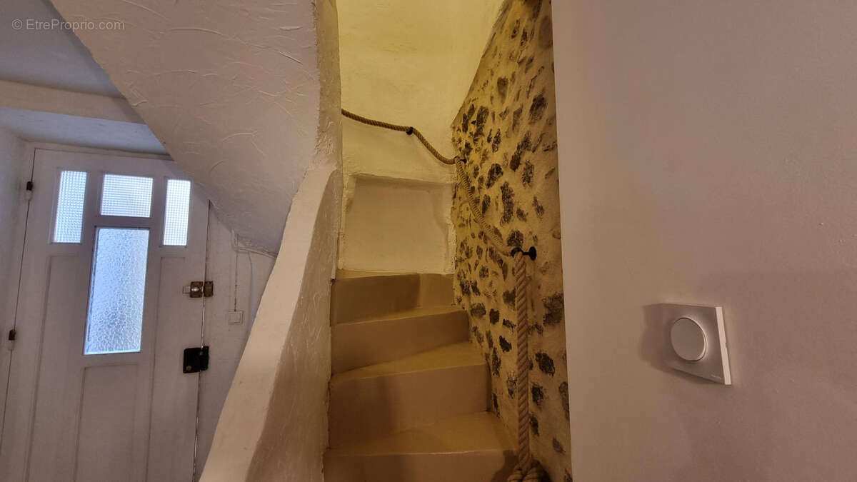 Maison à LA REDORTE