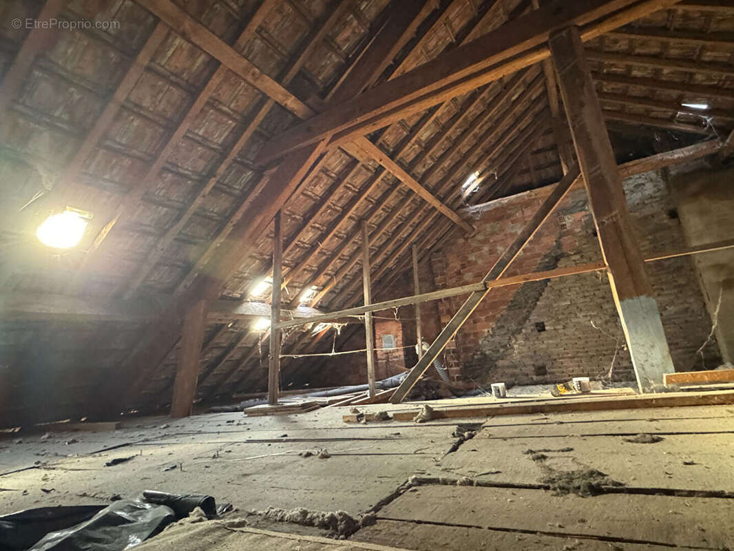 Appartement à CHAUSSIN