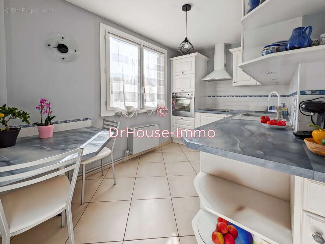 Appartement à LYON-5E