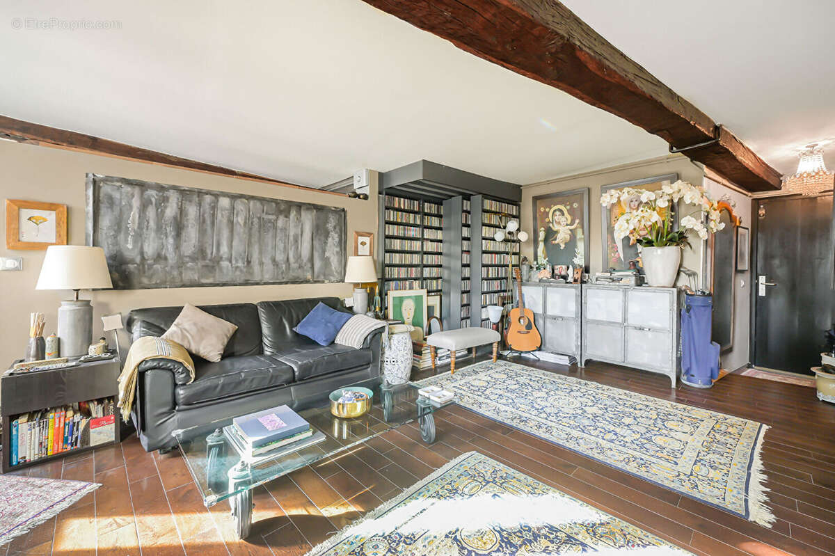 Appartement à PARIS-2E