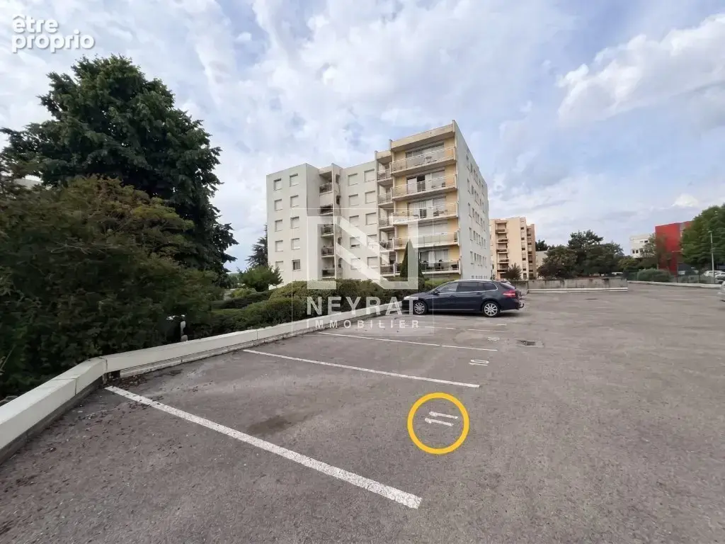Parking à FONTAINE-LES-DIJON
