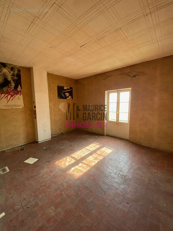 Appartement à SORGUES