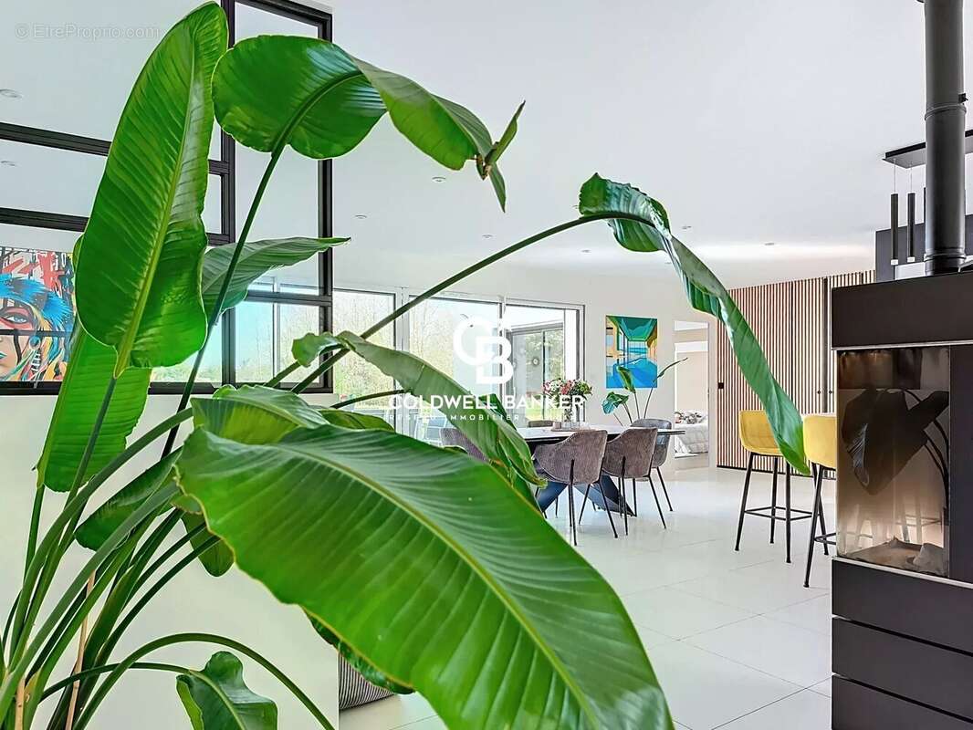 Maison à TALMONT-SAINT-HILAIRE