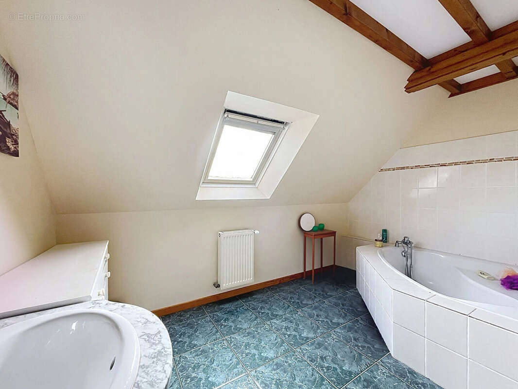 Maison à SAINT-MELOIR-DES-ONDES