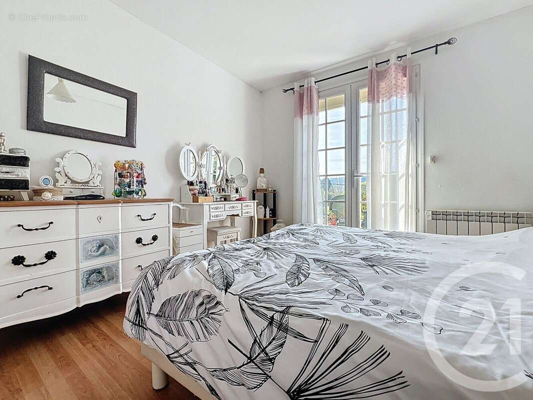 Maison à CORNEVILLE-SUR-RISLE