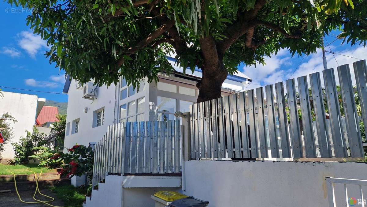 Maison à SAINT-DENIS