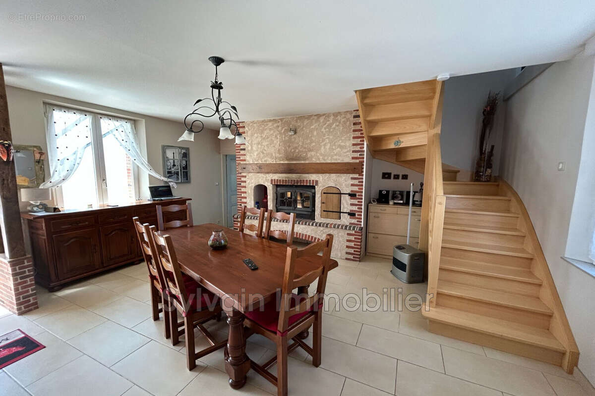 Maison à MORVILLERS