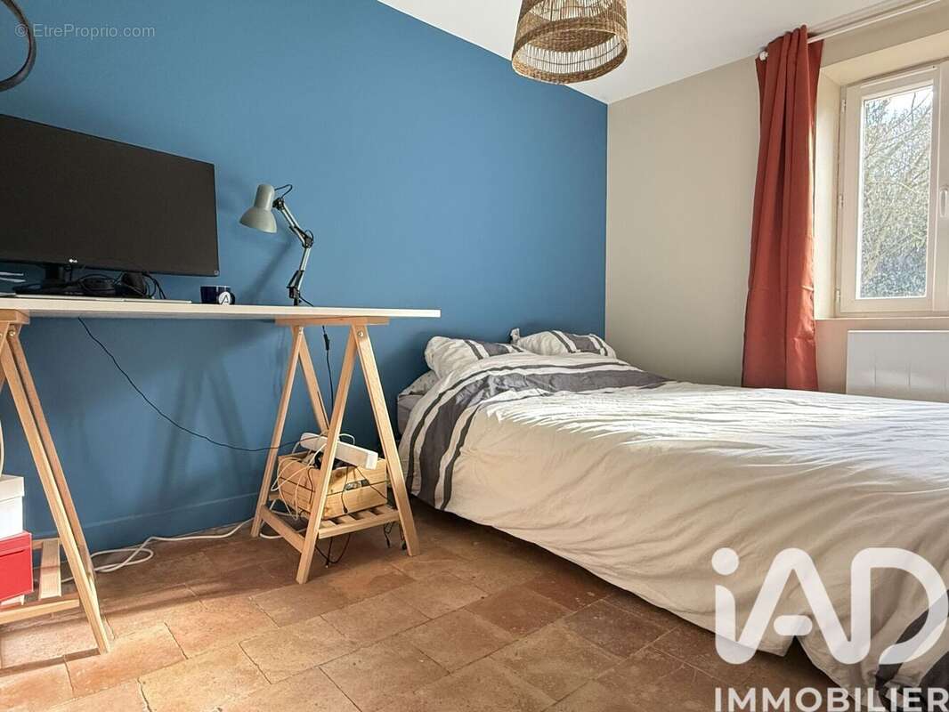 Maison 100 m² à Mosnes  - photo 7
