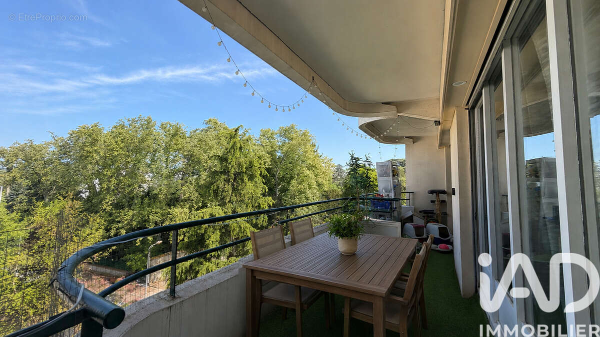 Photo 2 - Appartement à LYON-9E