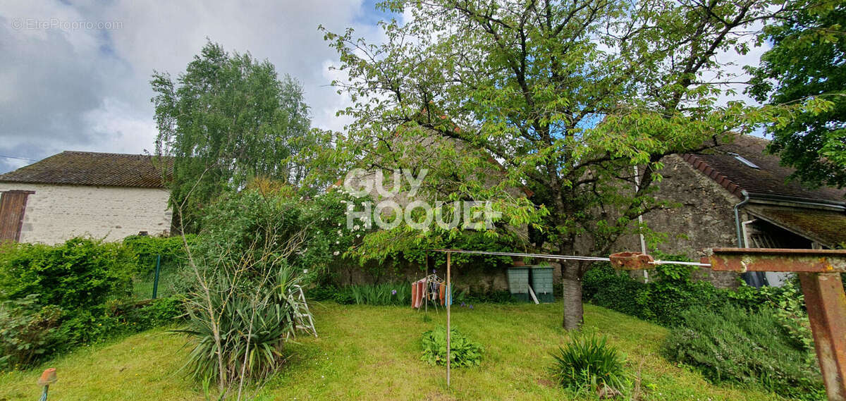 Maison à OUZOUER-LE-MARCHE