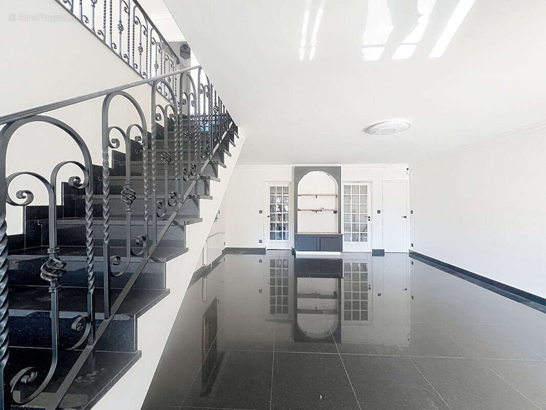 Maison 127m² à suresnes - photo 2