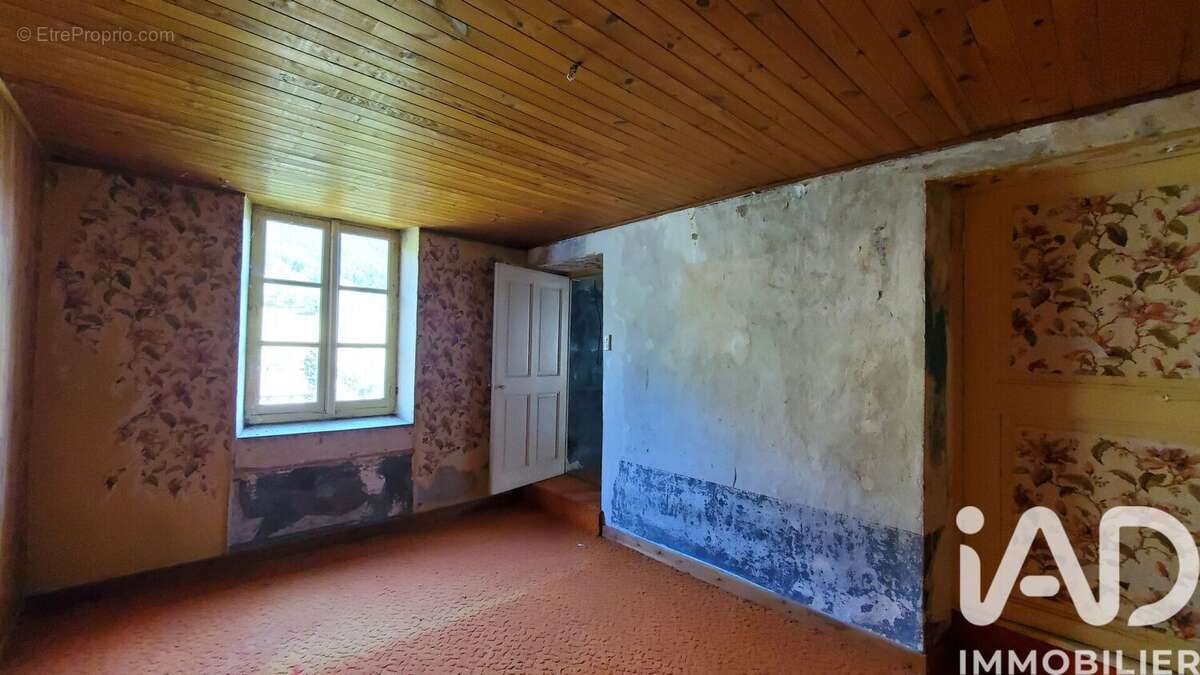 Maison 69 m² à Rencurel  - photo 9