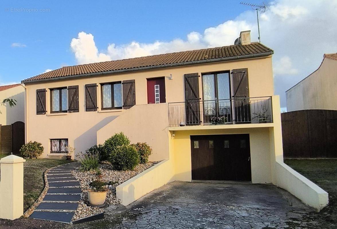 Maison à AIZENAY