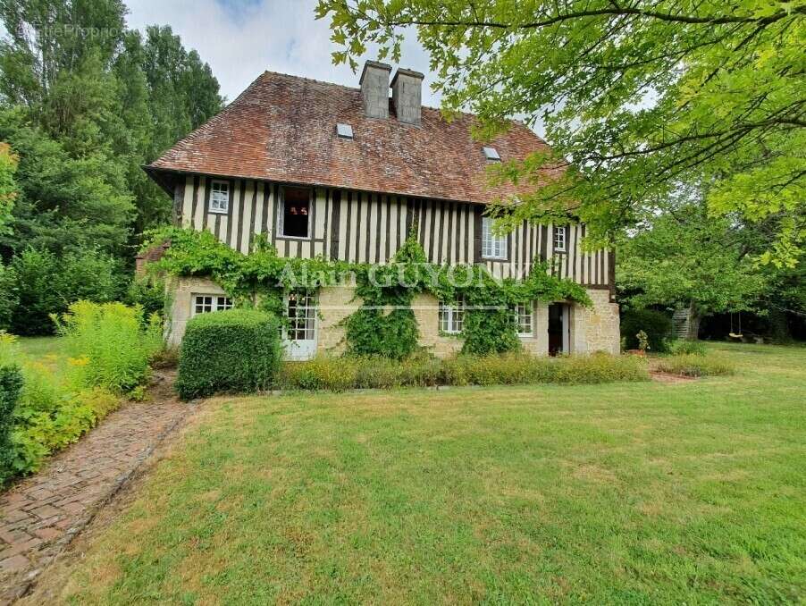 Maison à PONT-L&#039;EVEQUE