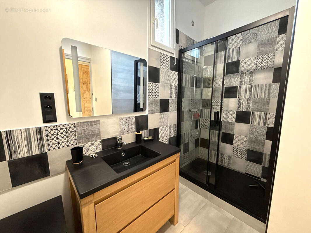 Appartement à ANSE