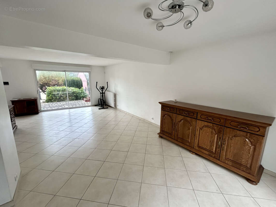 Maison à CLAYE-SOUILLY