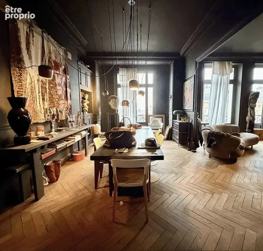 T4 de 129 m2 immeuble haussmannien bx-centre - photo 6