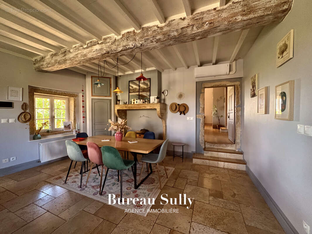 Maison 169 m2 terrain paysagé 750 m2 piscine traditionnelle, aux portes de Lyon - photo 9