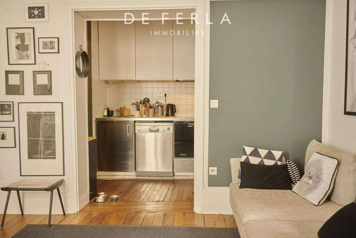 Appartement à PARIS-14E