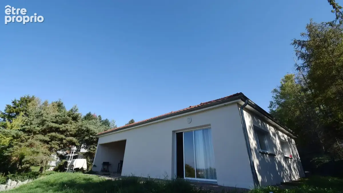 À VENDRE - CREUZIER-LE-VIEUX - Maison de plain-pied d'environ 118,92 m² - photo 16
