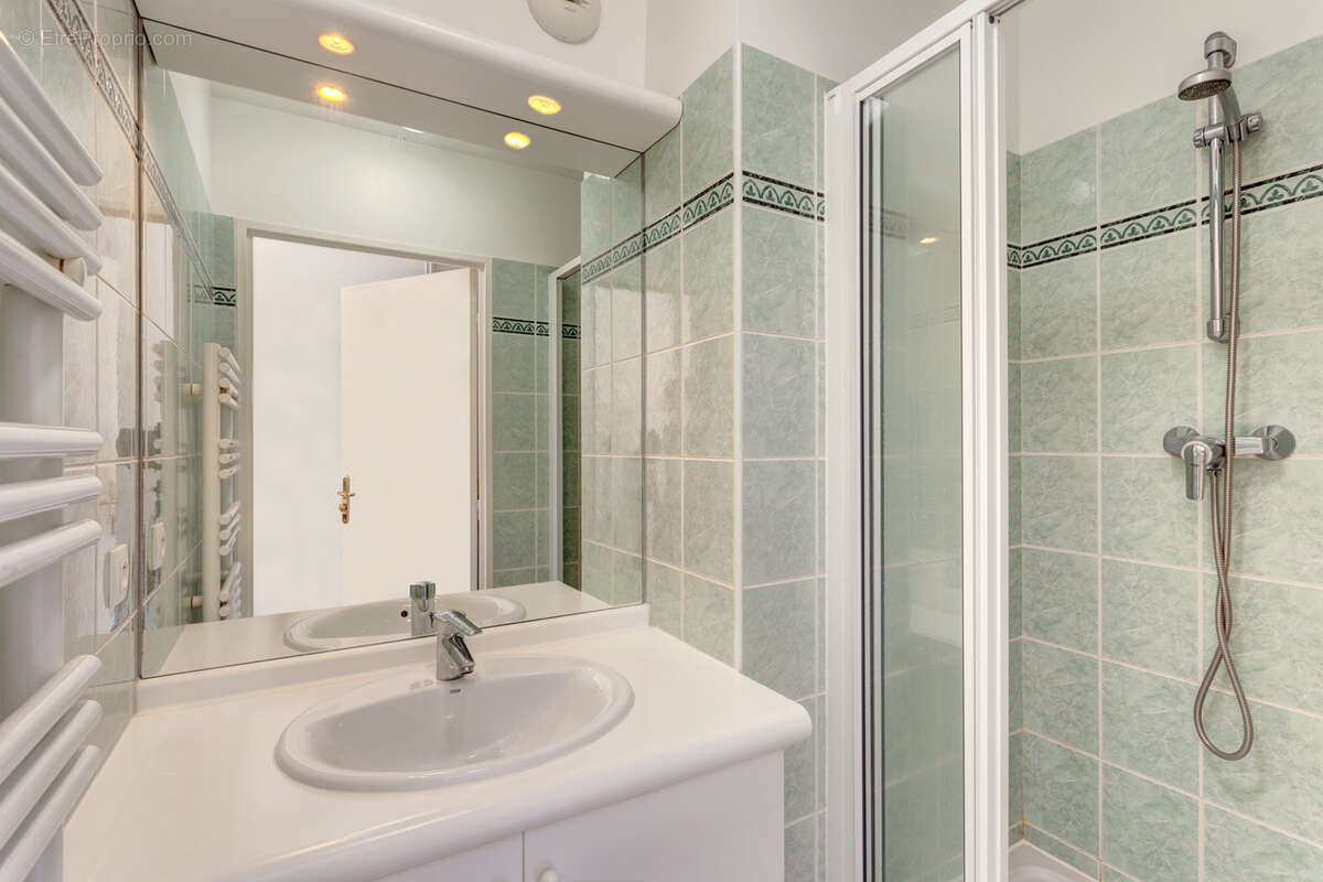 Appartement à LE PLESSIS-ROBINSON