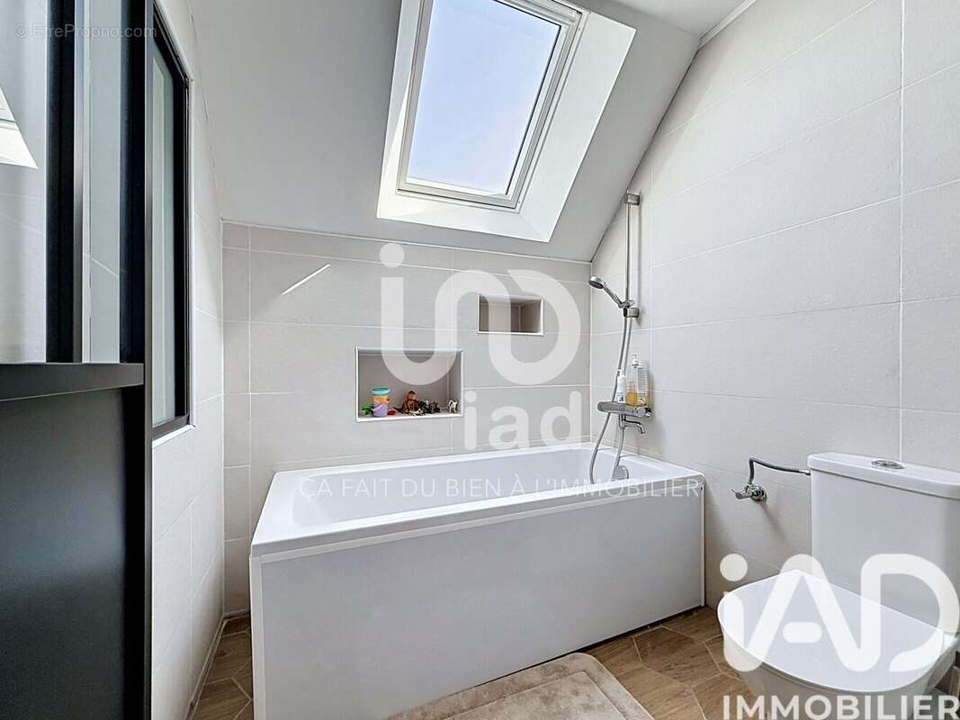 Photo 8 - Maison à SAINTRY-SUR-SEINE