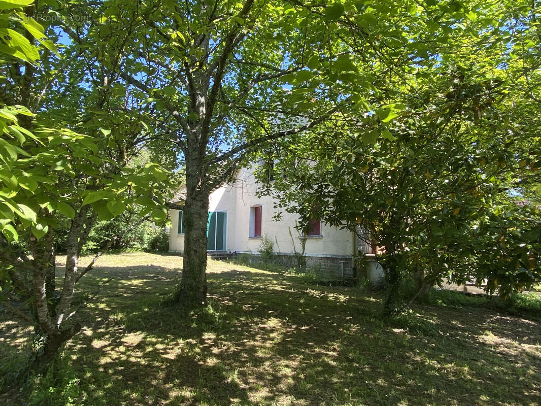 Maison à SAINT-BENIN-D&#039;AZY