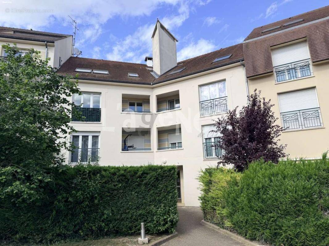 Appartement à CLAYE-SOUILLY