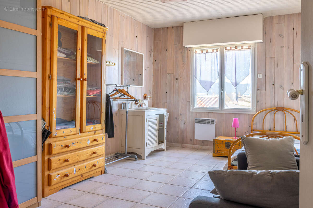 Appartement à CHATEAUNEUF-LES-MARTIGUES