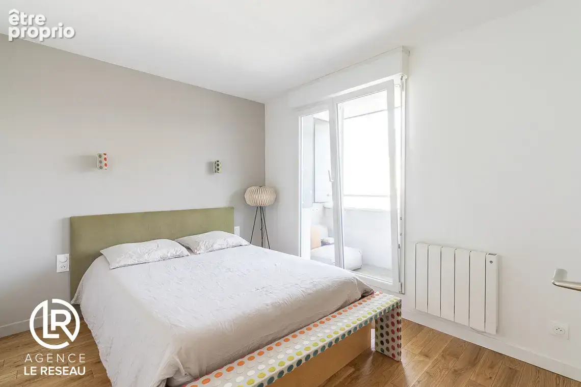 Appartement familial 106m2,  dernier étage, 3 chambres, Vieux Puteaux - photo 5
