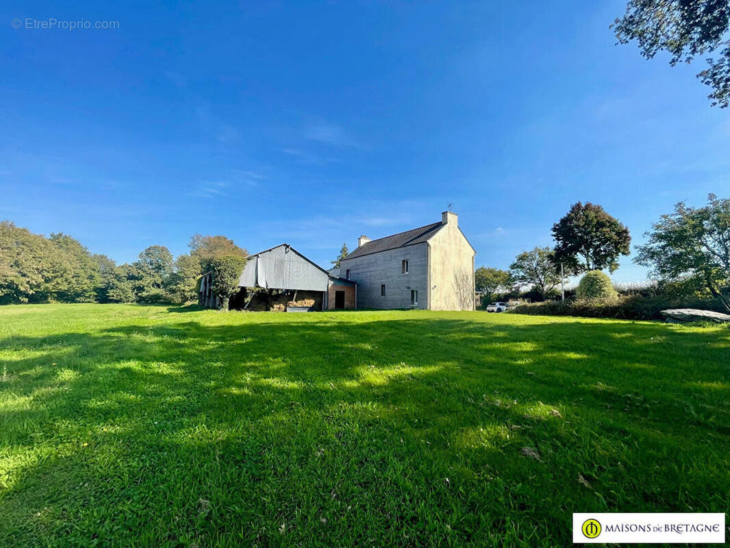 Maison à LE TREVOUX