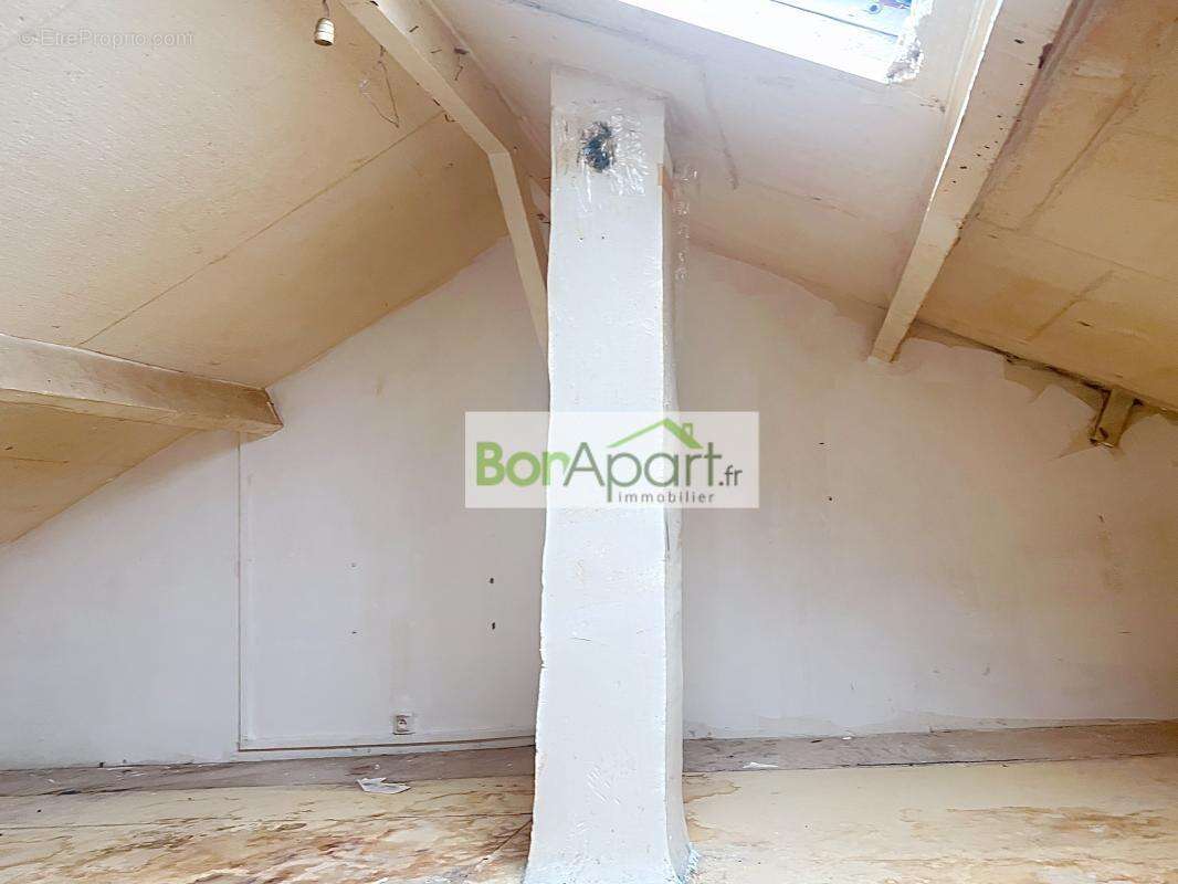 Appartement à LA COURNEUVE