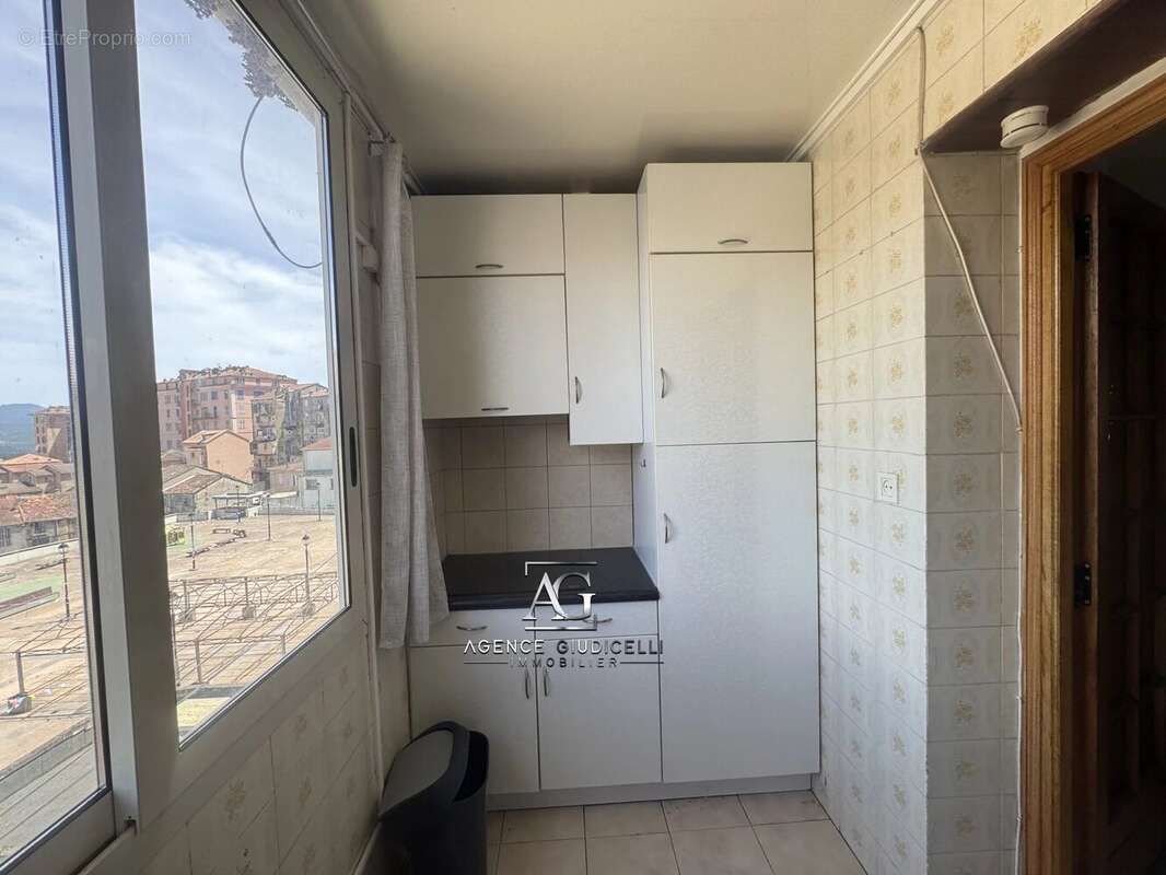 Appartement à CORTE