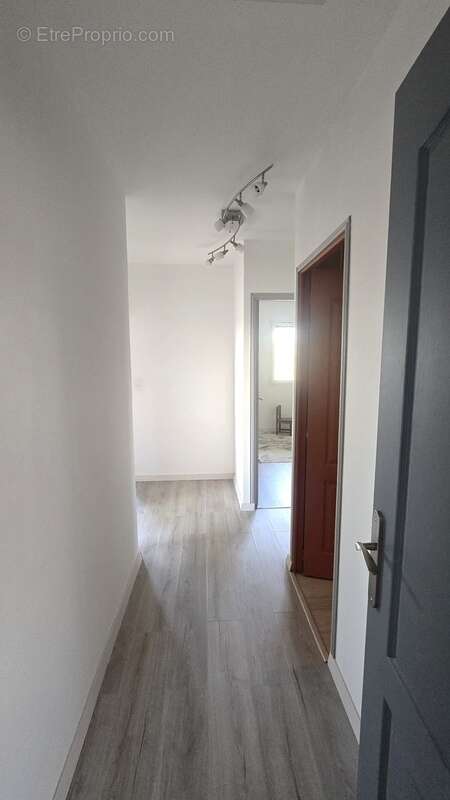 Maison à VILLEMOUSTAUSSOU