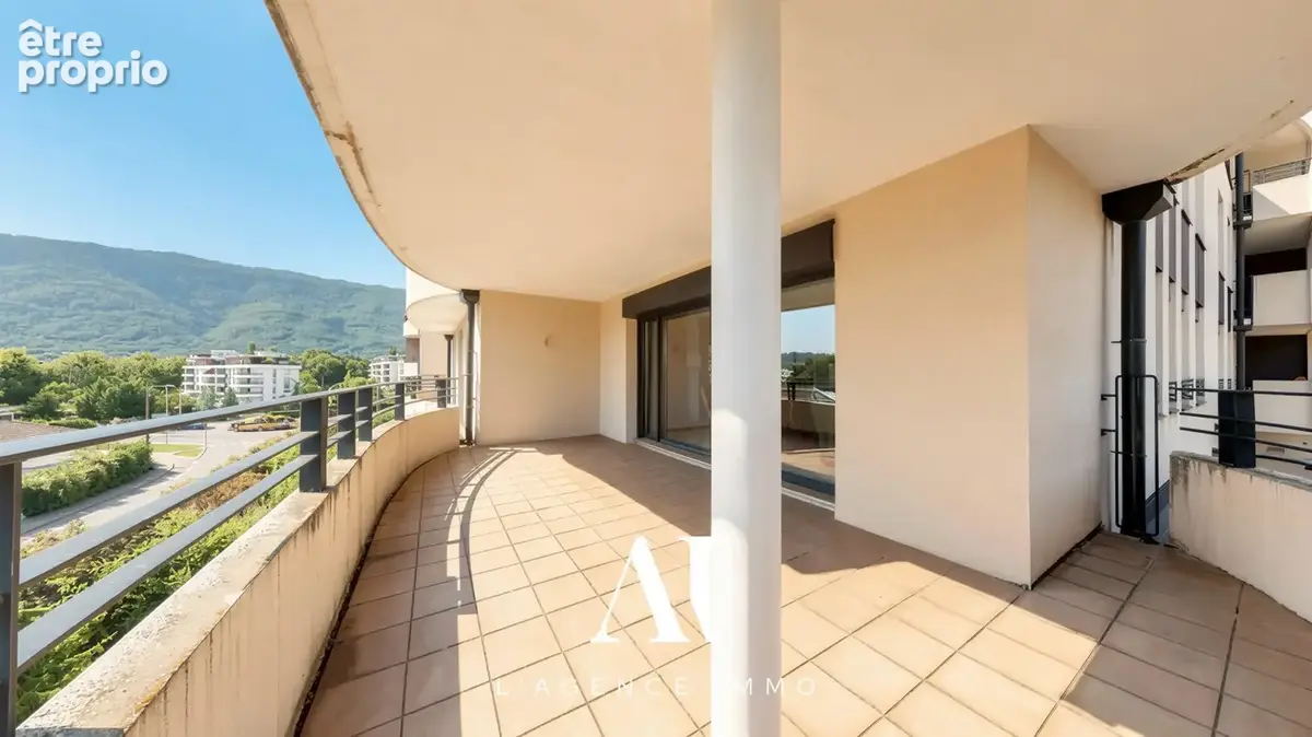 Appartement 5 pièces 155 m² à vendre à Saint-Genis-Pouilly (01630) - photo 5