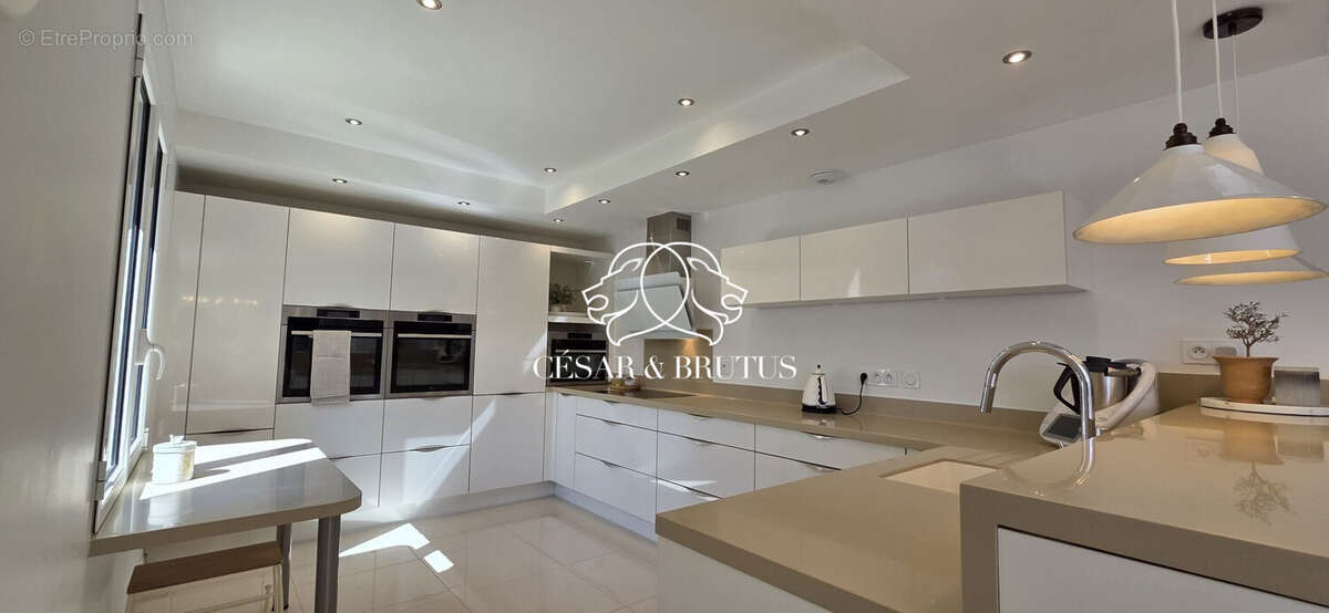 Maison à LE CHAMBON-SUR-LIGNON