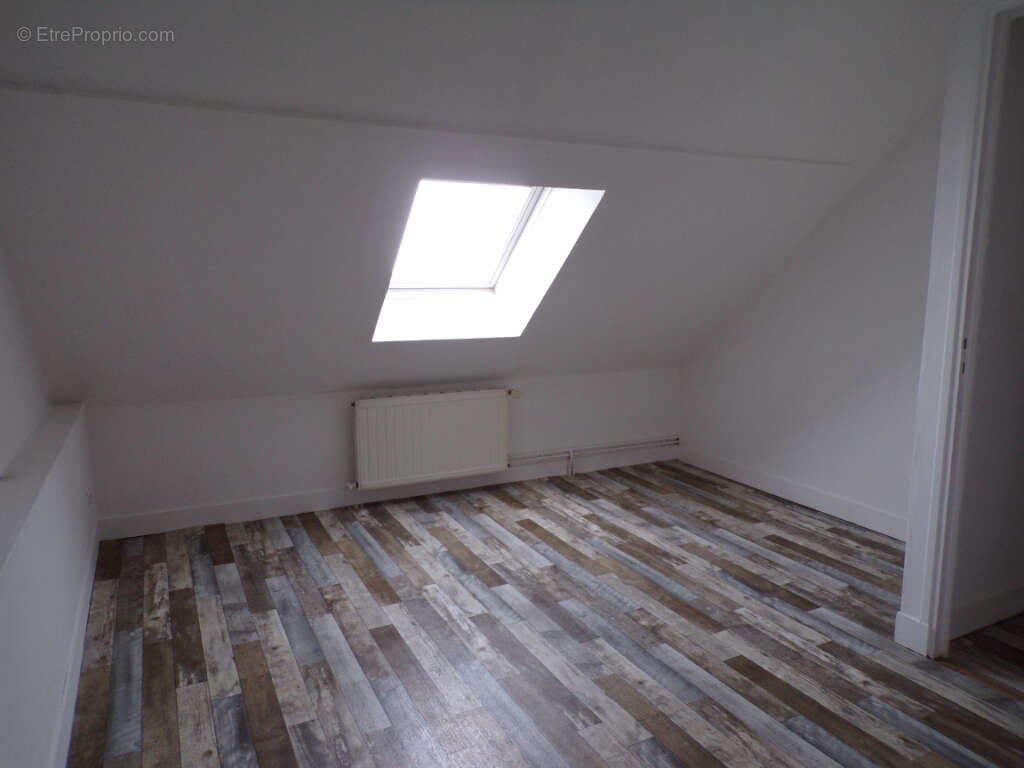 Appartement à RUGLES