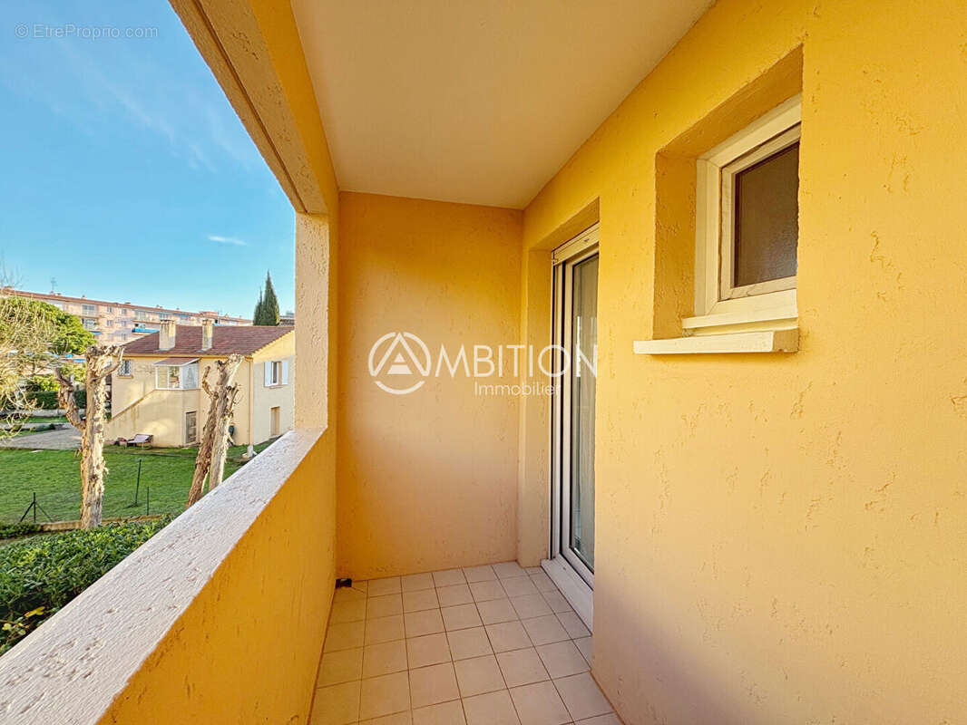 Appartement à SAINT-RAPHAEL