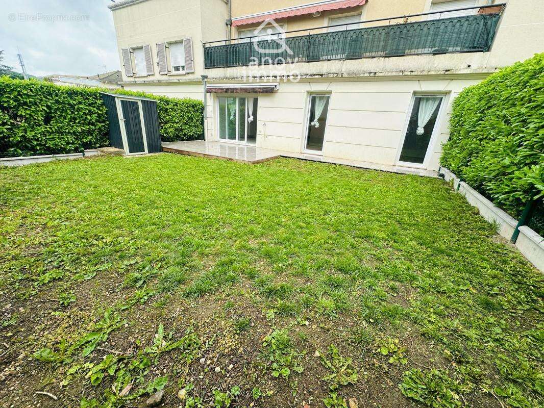 Appartement à LAGNIEU