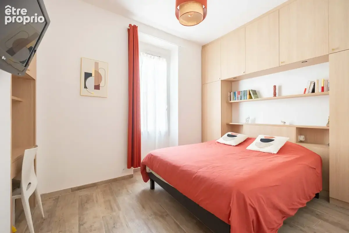 Triplex + deux terrasses + deux garages rare à la vente - photo 10