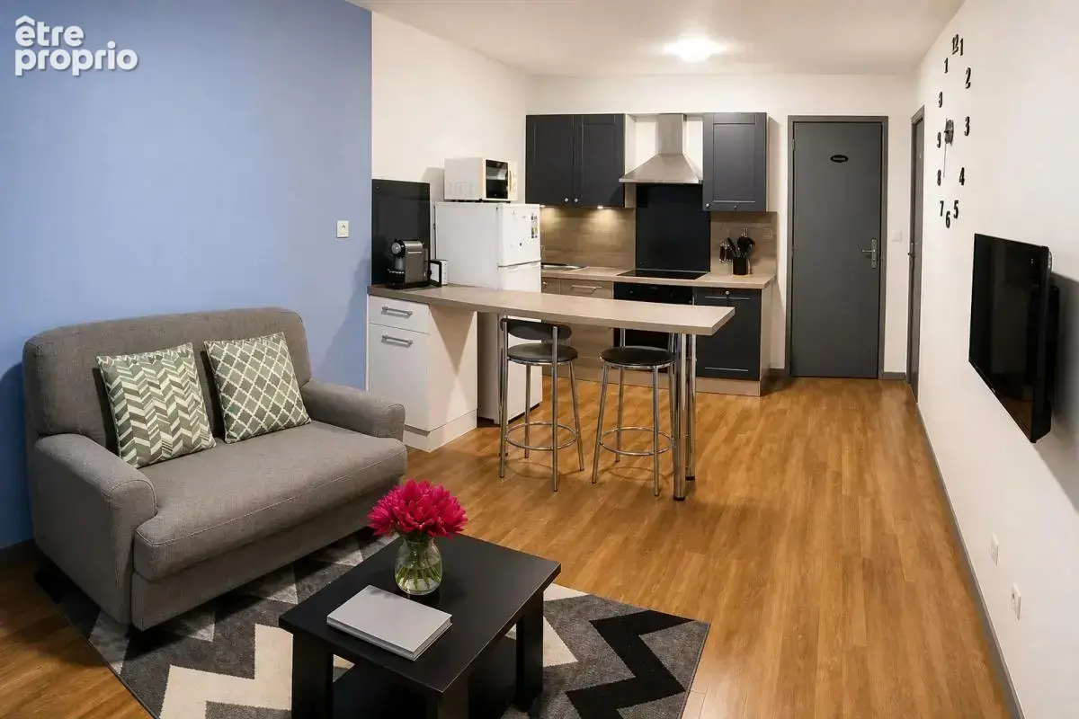 Immeuble de 14 pièces de 350 m² à Beaulieu-sur-Loire - photo 5