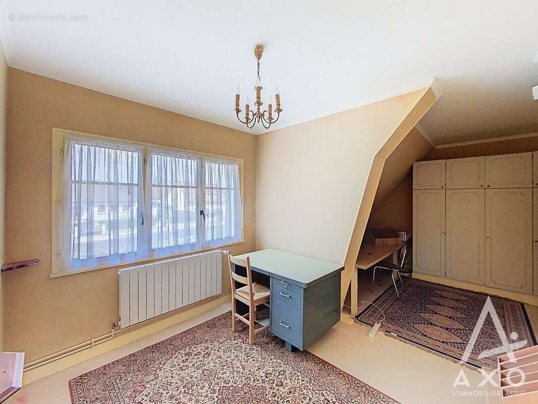Gien Belle Demeure 6 chambres sur 3 niveaux - photo 11