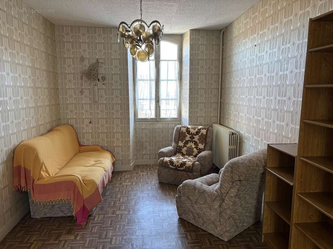 Maison à AUBETERRE-SUR-DRONNE