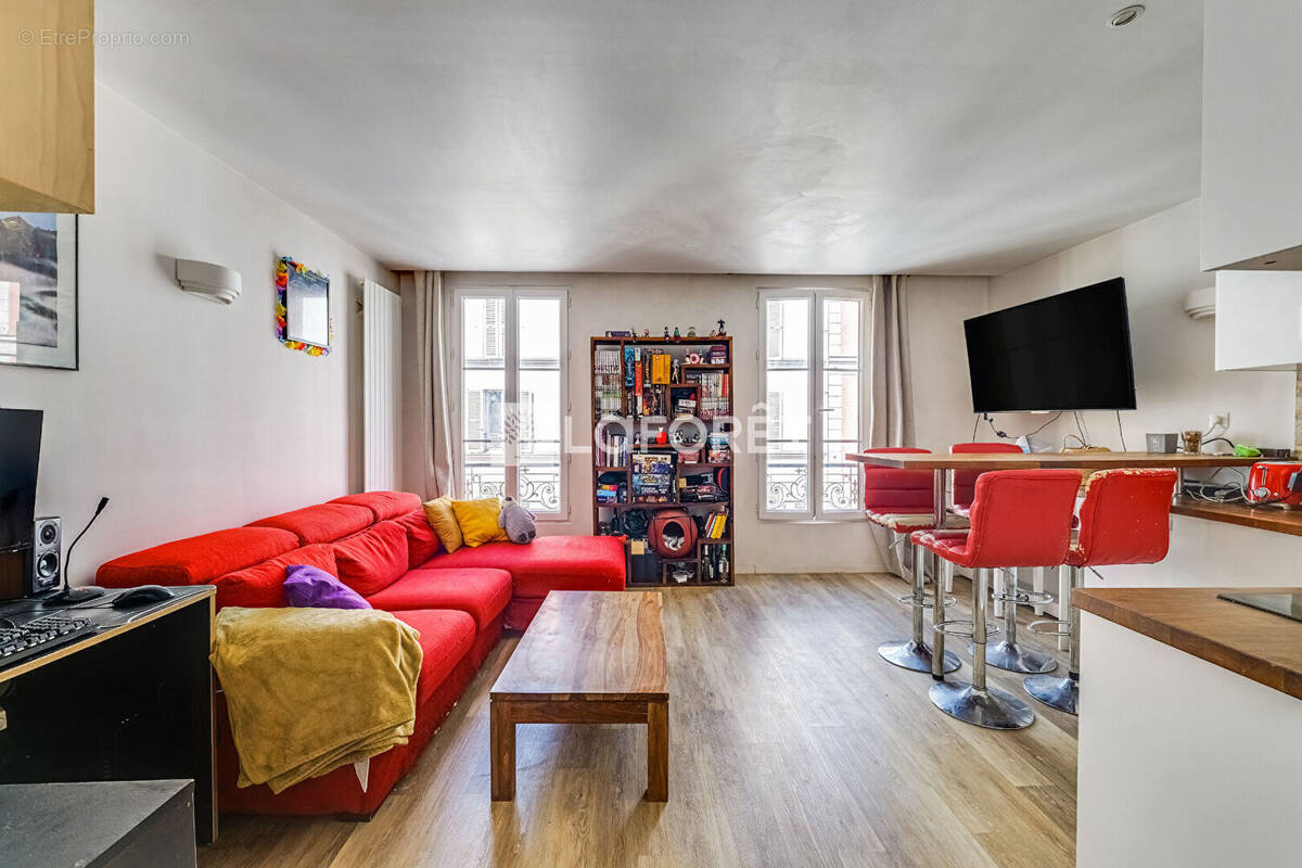 Appartement à PARIS-14E
