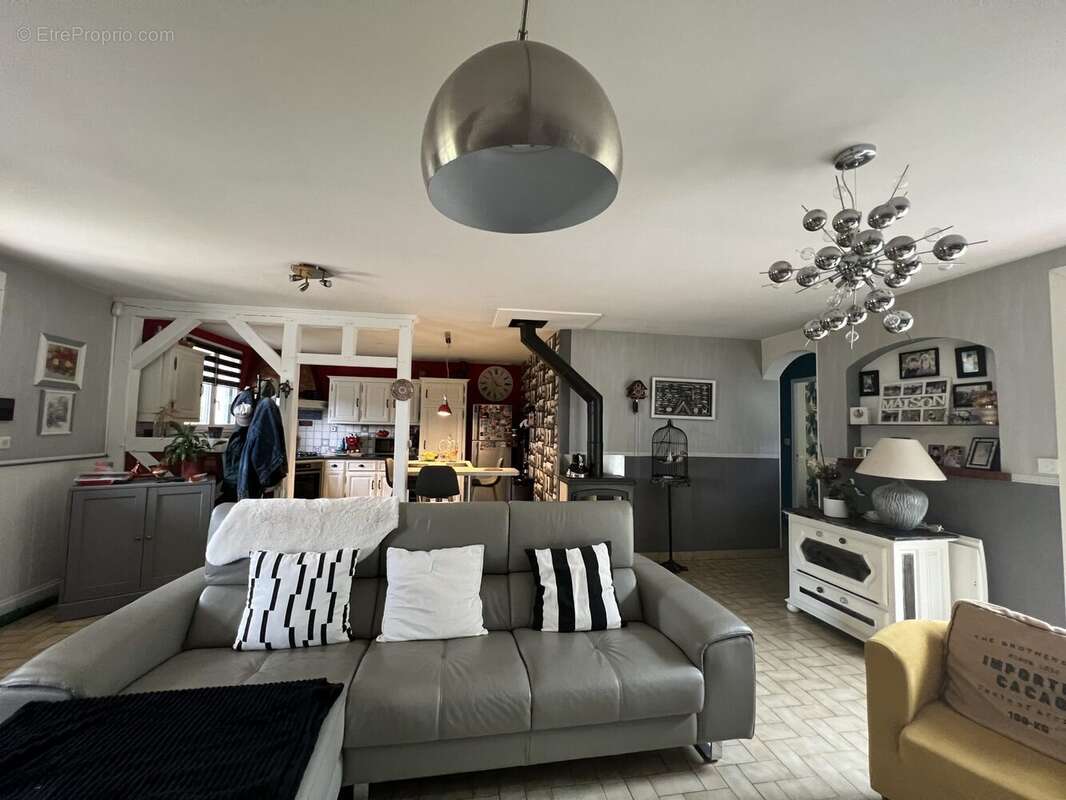 Maison à LA MEMBROLLE-SUR-CHOISILLE