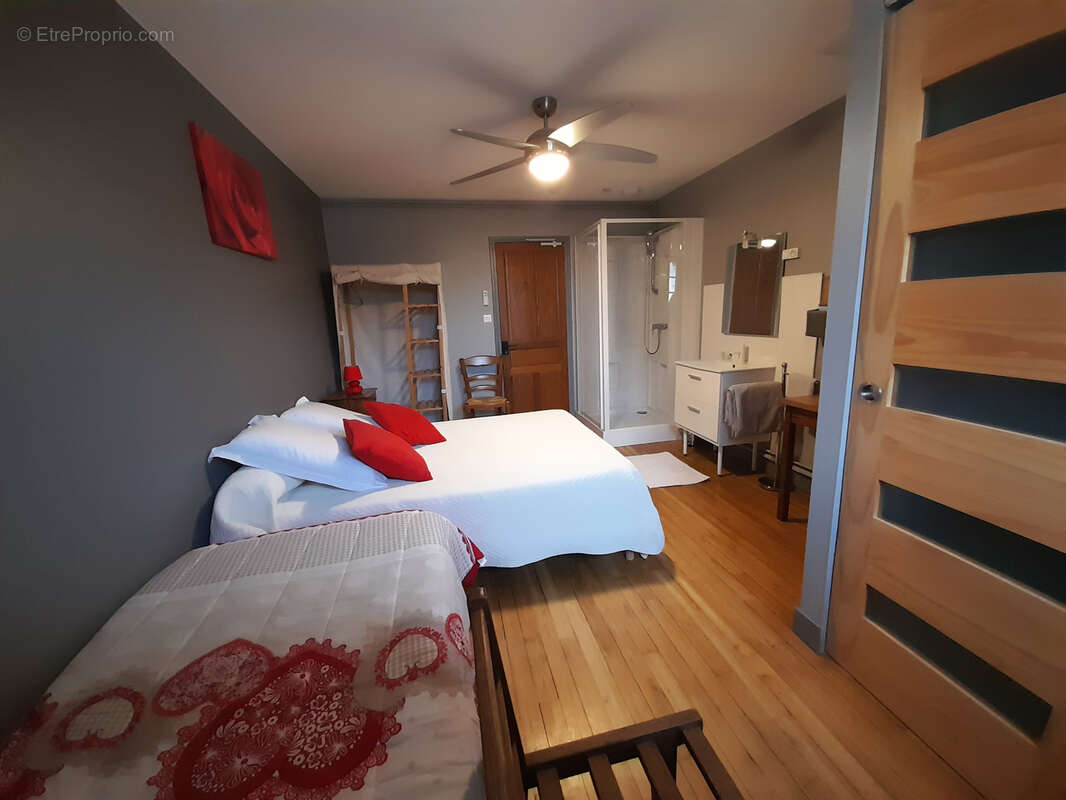 Appartement à VAUNAC