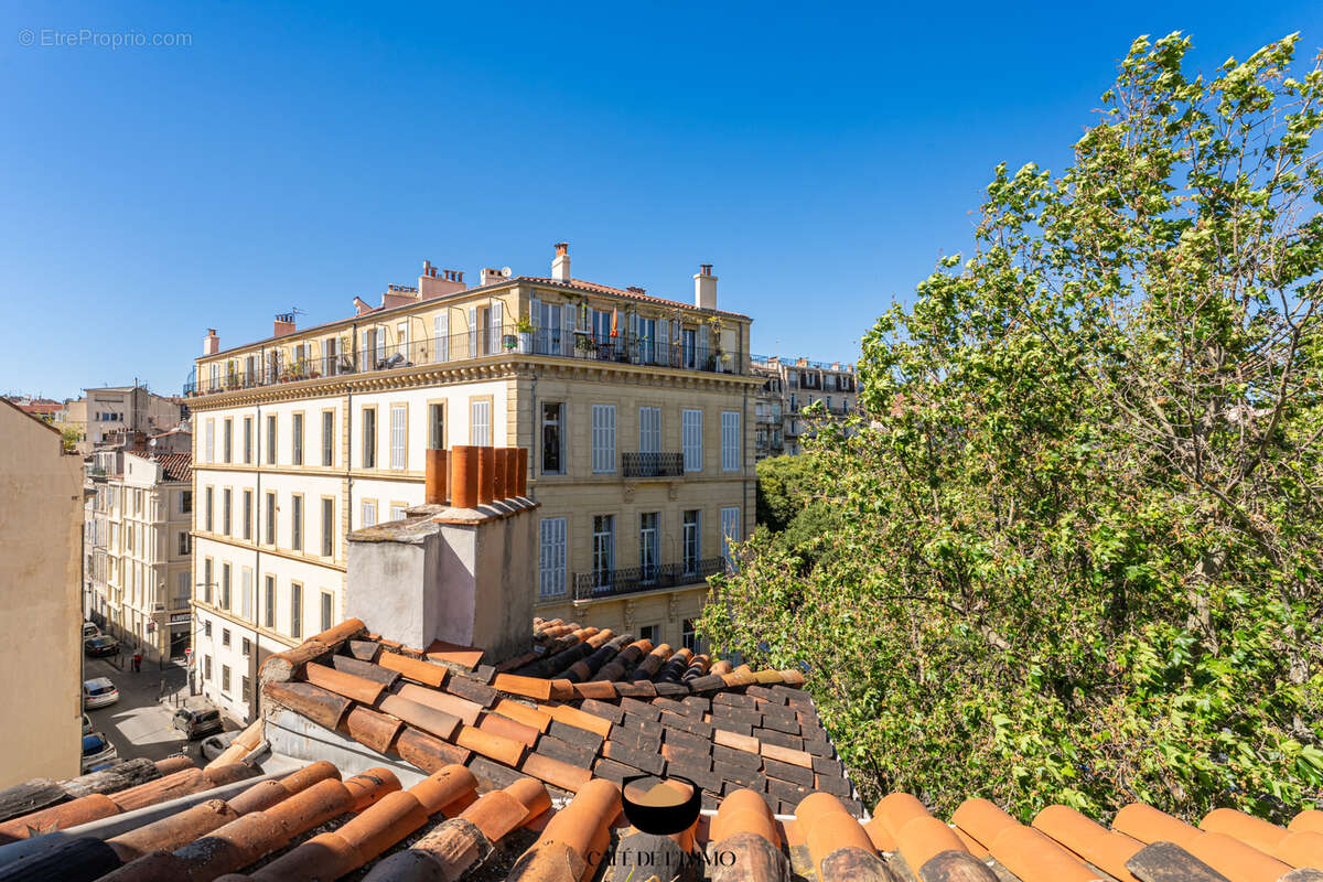 Appartement à MARSEILLE-1E