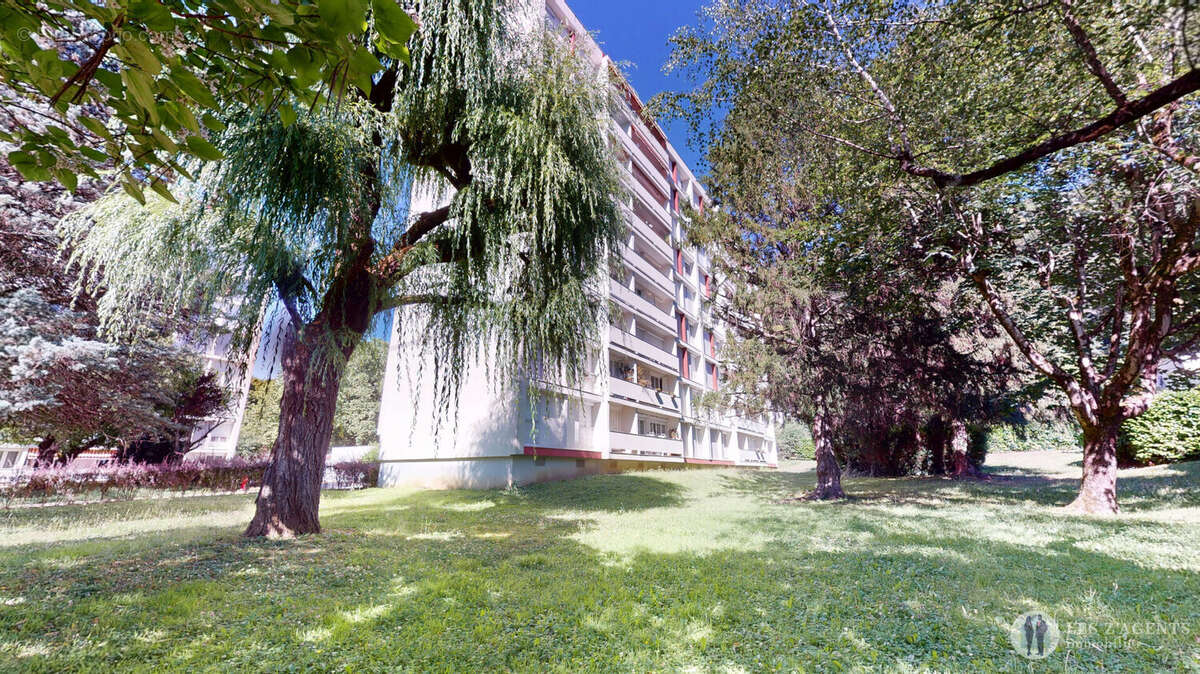 Appartement T3 de 64m2 avec balcon + cave + place de parking - photo 12