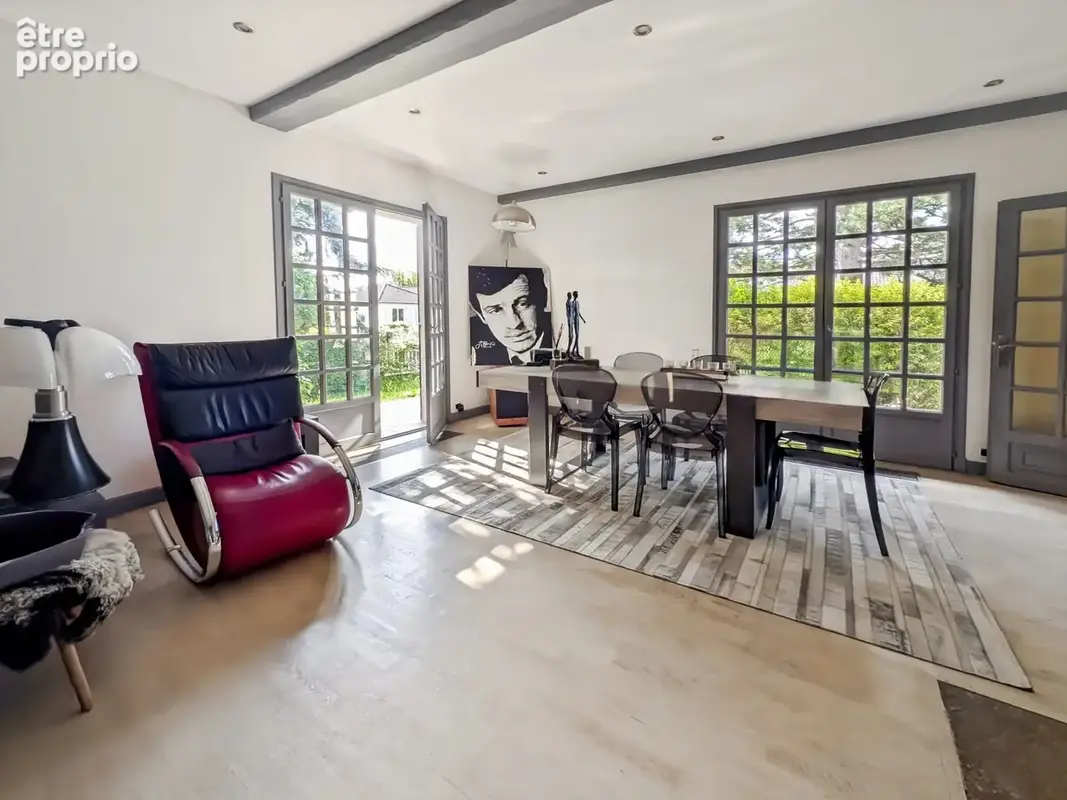 Maison 255 m² à Saint-Priest  - photo 6